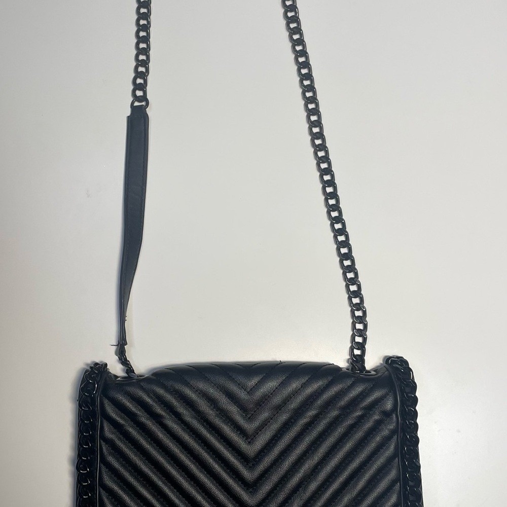 Aldo‎ Black Chevron Crossbody Bag